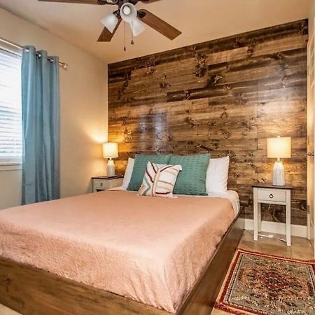 Boho Lakefront Condo With Stunning Views! Hawes Exterior photo