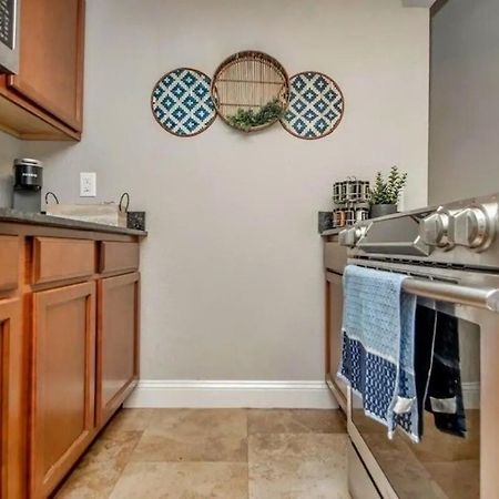 Boho Lakefront Condo With Stunning Views! Hawes Exterior photo