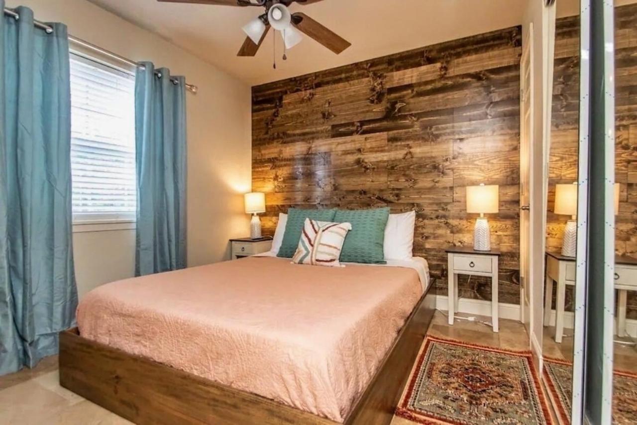 Boho Lakefront Condo With Stunning Views! Hawes Exterior photo