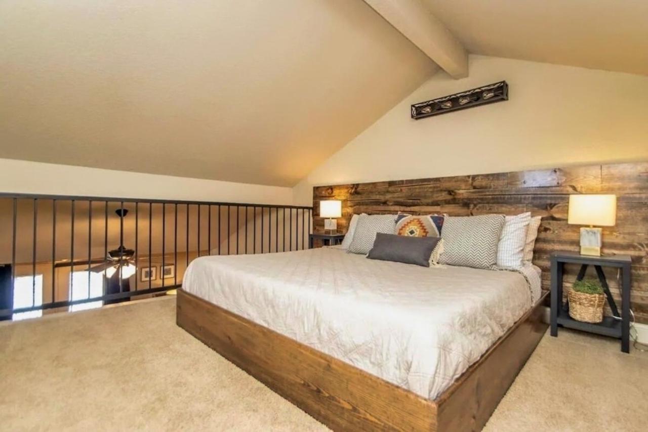 Boho Lakefront Condo With Stunning Views! Hawes Exterior photo